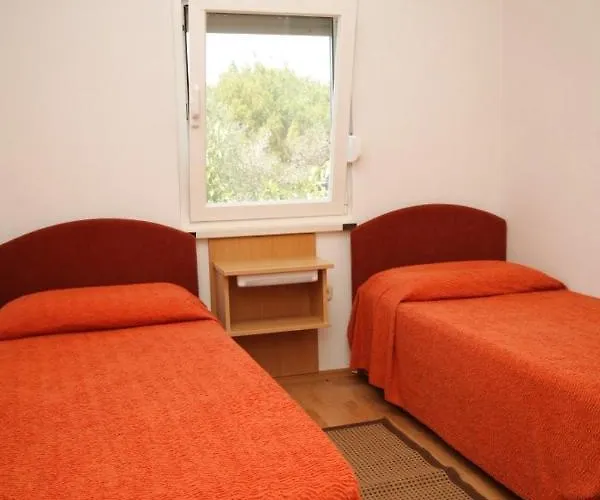 Apartment By The Sea Verunic, Dugi Otok - 8105 *